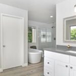 9 bathroom design trends that are here to stay