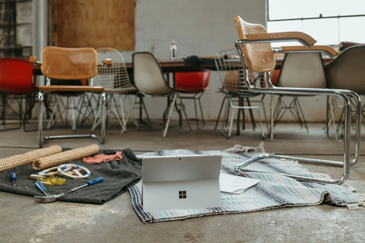 construction site laptop rental programs - None