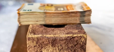 Travis Scott Net Worth in 2025 and How He Earns His Millions - The building is very expensive