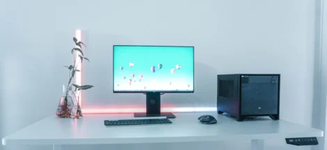 DIY computer build for gaming under $1000 - My minimal standing desk workspace - @squarelism